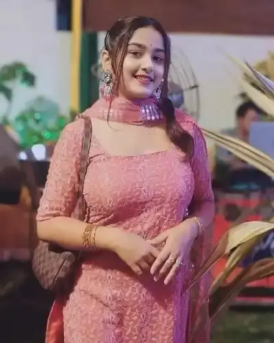 Call Girls Kumarganj Cash On Delivery